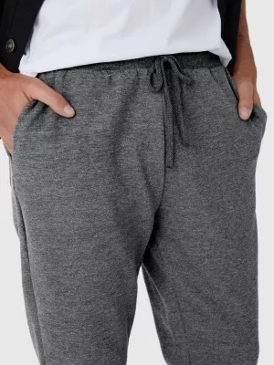 Calça Básica Masculina Jogger Em Moletom Flanelado