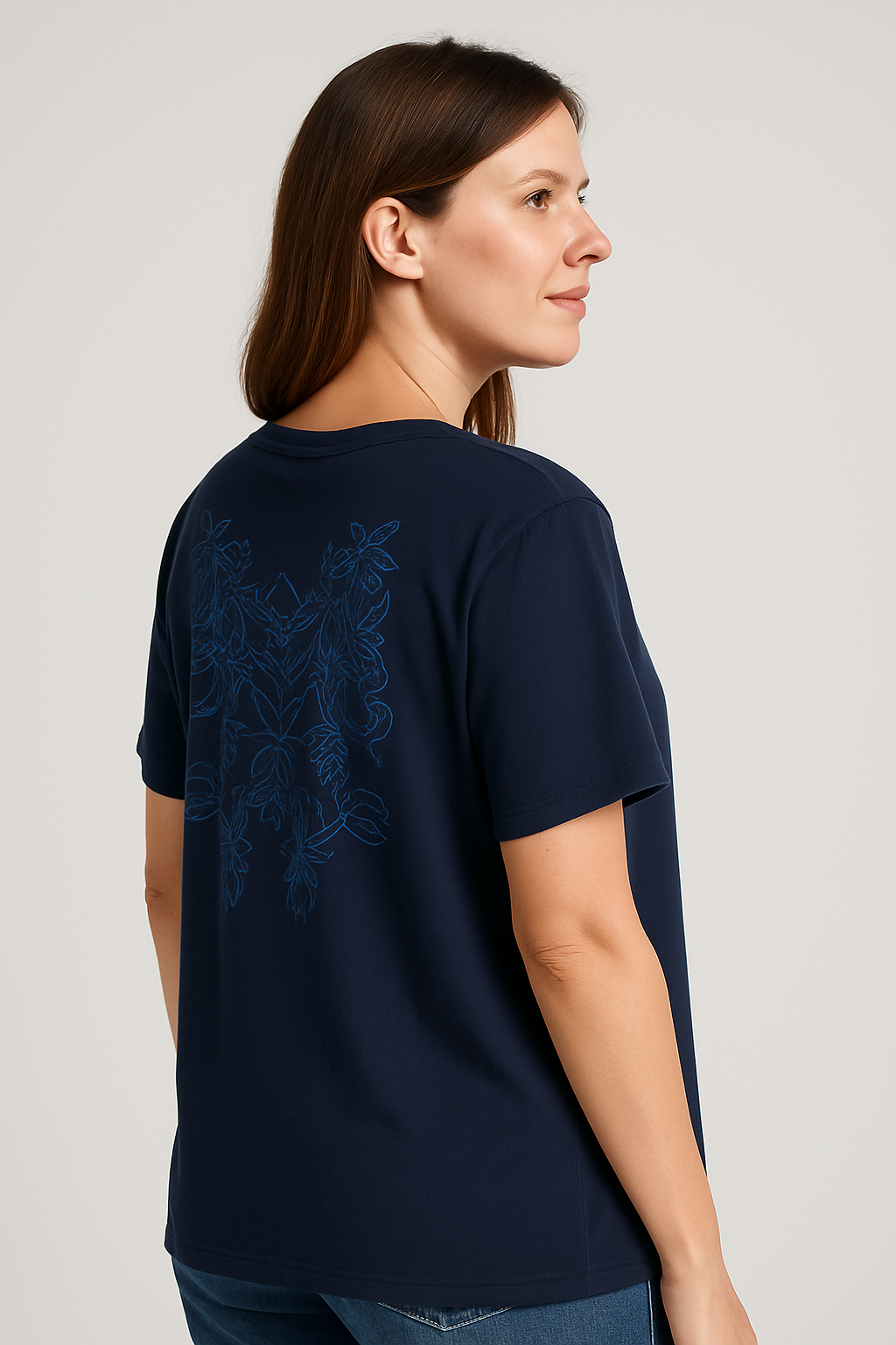 Blusa Feminina Malwee com Estampa Floral Bordada – Conforto e Estilo no Dia a Dia - Imagem 2