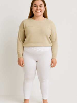 Legging Feminina Branca com Bolsos Laterais – Estilo, Conforto e Versatilidade para o Seu Dia