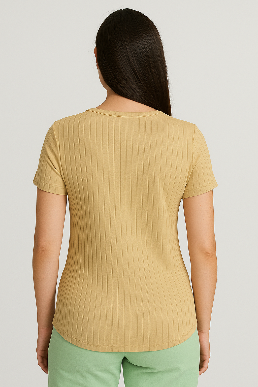 Camiseta Feminina Bege Canelada com Decote em V – Conforto e Elegância no Dia a Dia - Imagem 4