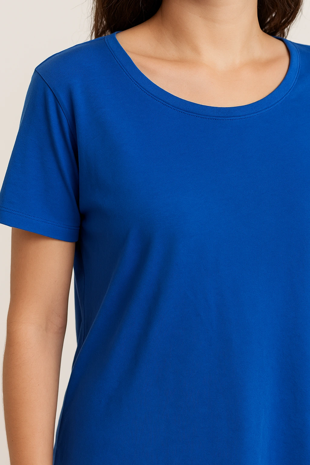 Blusa Azul Básica Feminina - Imagem 2