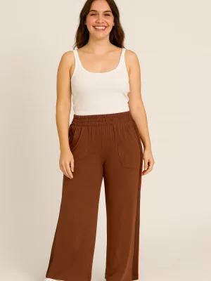 Calça Pantalona Marrom com Detalhe Lateral Vermelho